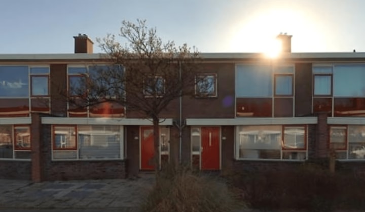Huis | 80m² | Klaas Casterkomstraat | €764,-