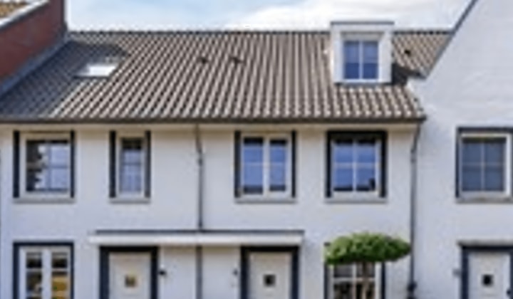 Huis | 126m² | €2295,-