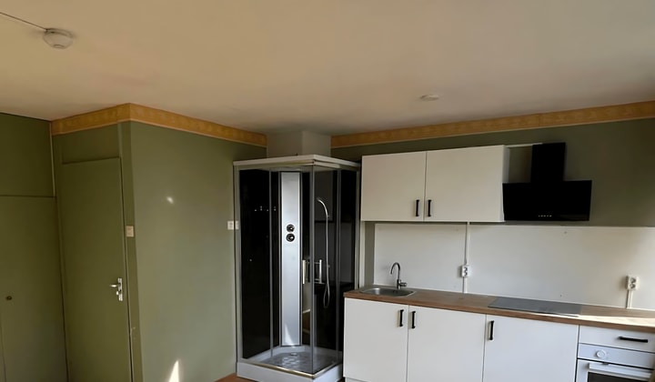 Kamer | 140m² | Weegbreestraat | €730,-