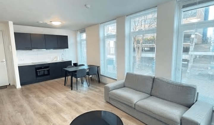 Studio | m² | €800,-