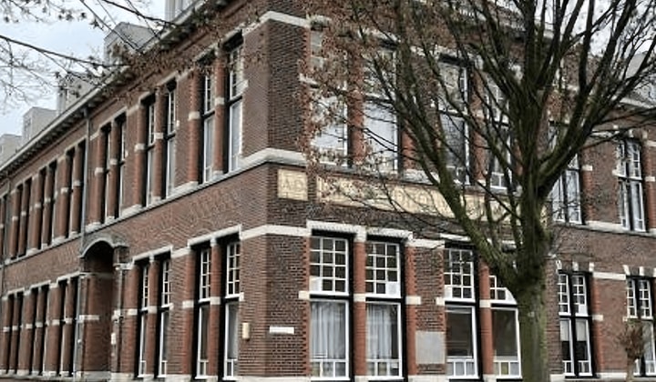 Studio | 35m² | Pastoor Erasstraat | €806,-