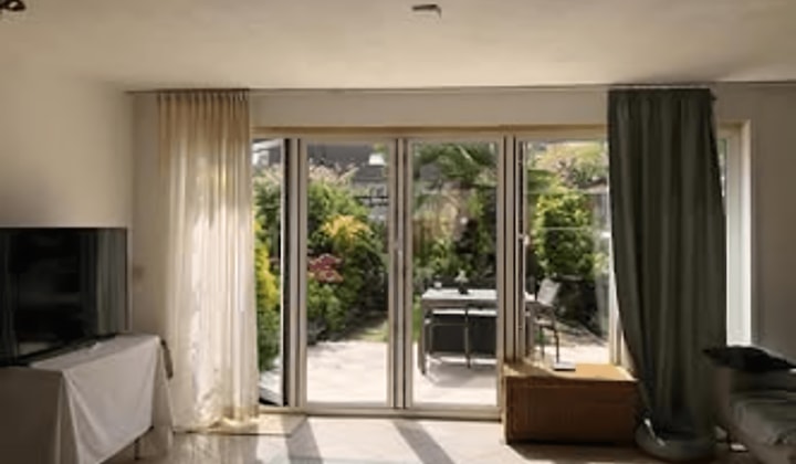 Huis | m² | €1000,-