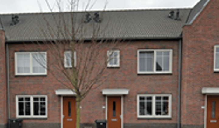 Huis | m² | €1750,-