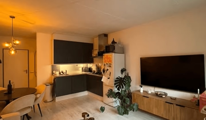 Huis | m² | €720,-