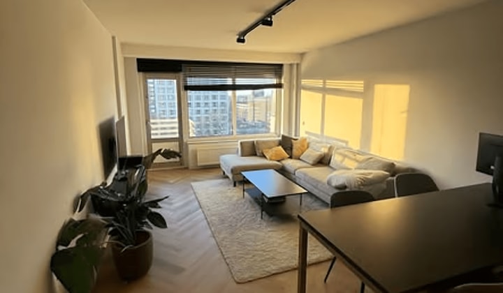 Studio | m² | €800,-