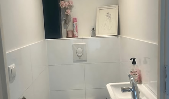 Studio | m² | €700,-