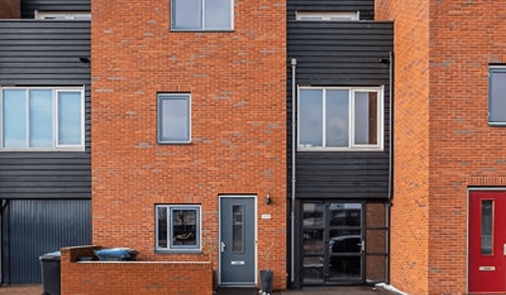 Huis | 163m² | Zeevaart | €2895,-