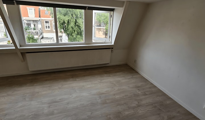 Kamer | m² | €655,-