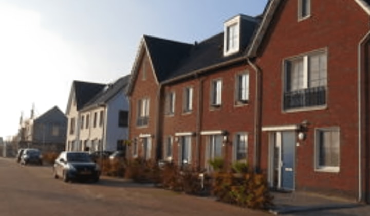 Huis | 120m² | €1370,-