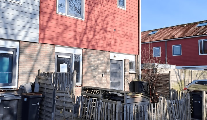 Huis | Slaperdijk | €671,-