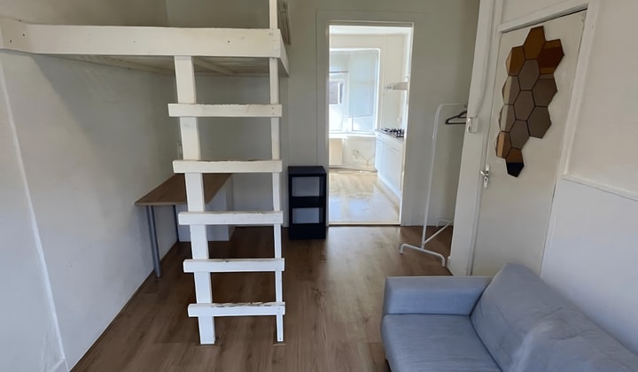 Kamer | 28m² | €620,-