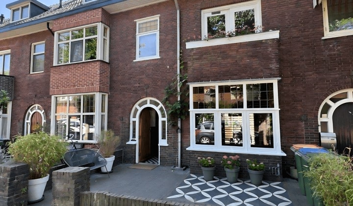 Huis | 132m² | van Voorst tot Voorststraat | €2500,-
