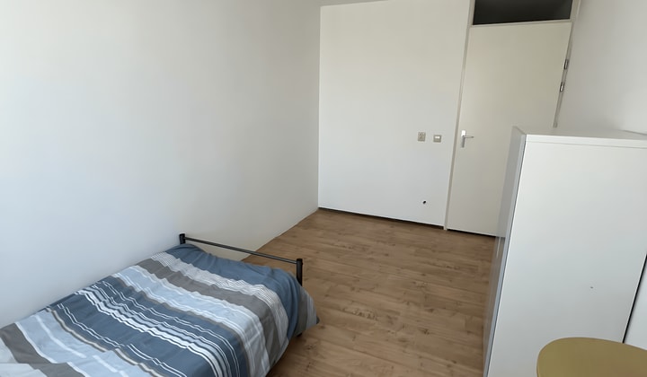 Kamer | 11m² | €900,-
