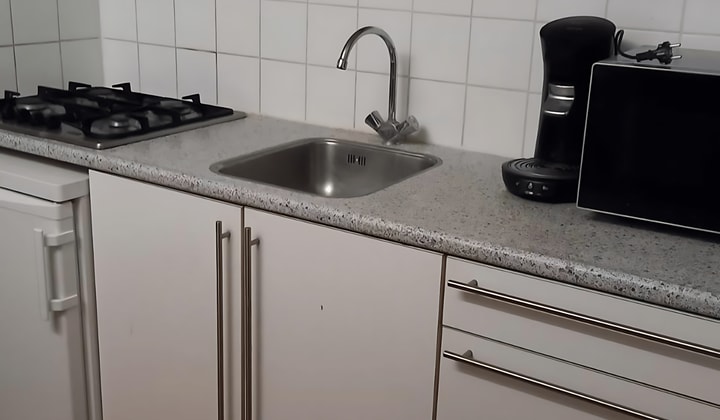 Kamer | 12m² | Boven Nieuwstraat | €355,-