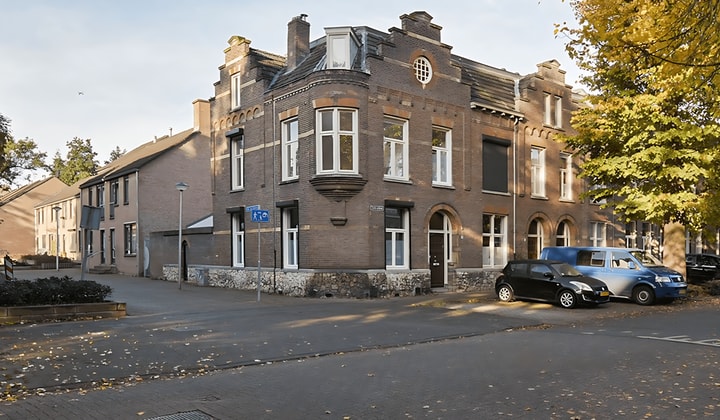 Huis | 139m² | Volksplein | €1700,-