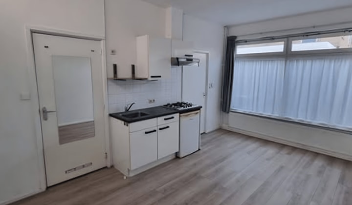 Kamer | 17m² | €580,-