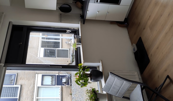 Kamer | 108m² | €700,-