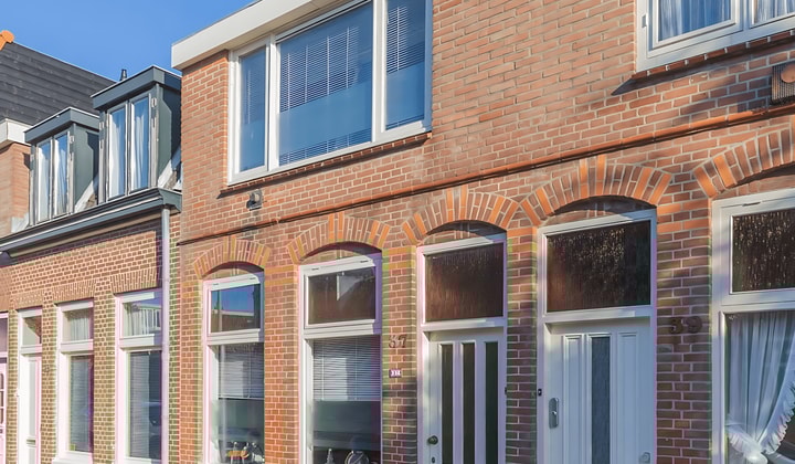 Huis | 82m² | Reitzstraat | €2485,-