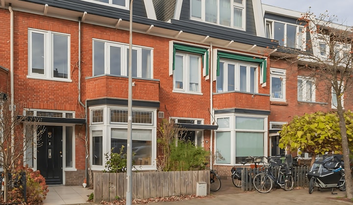 Huis | 142m² | €3885,-