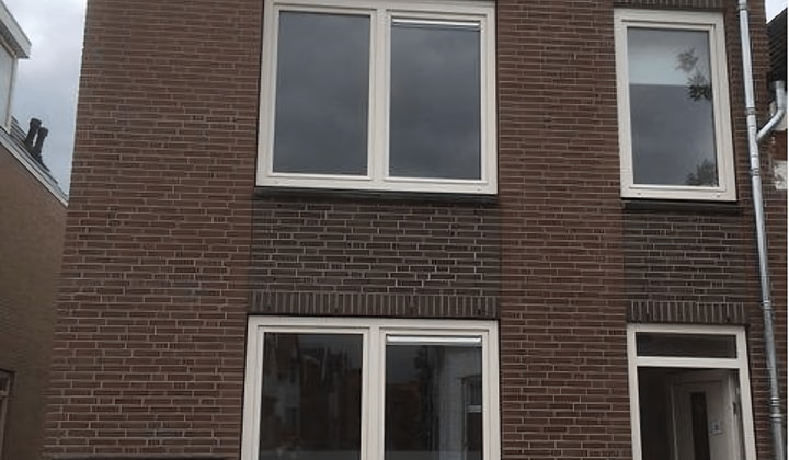 Studio | Willemstraat | €750,-