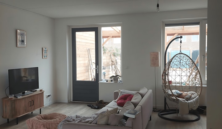 Huis | 250m² | €900,-