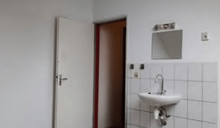 Kamer | 18m² | Hoofdstraat | €450,-