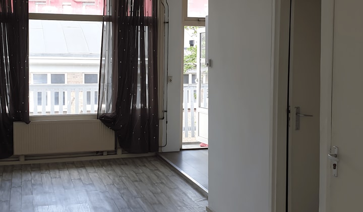 Huis | 50m² | Zwaanshals | €637,-