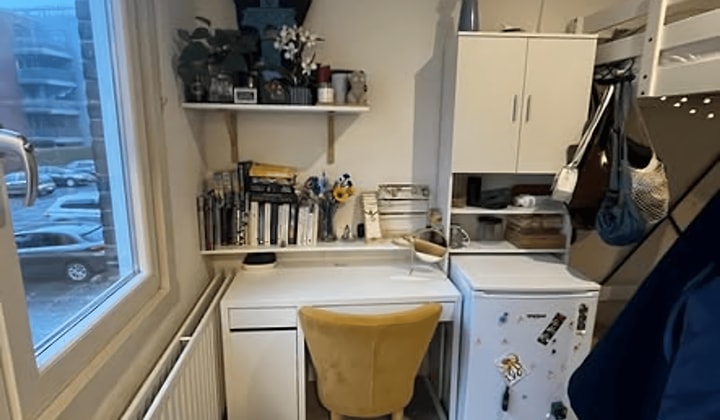 Kamer | 9m² | €385,-