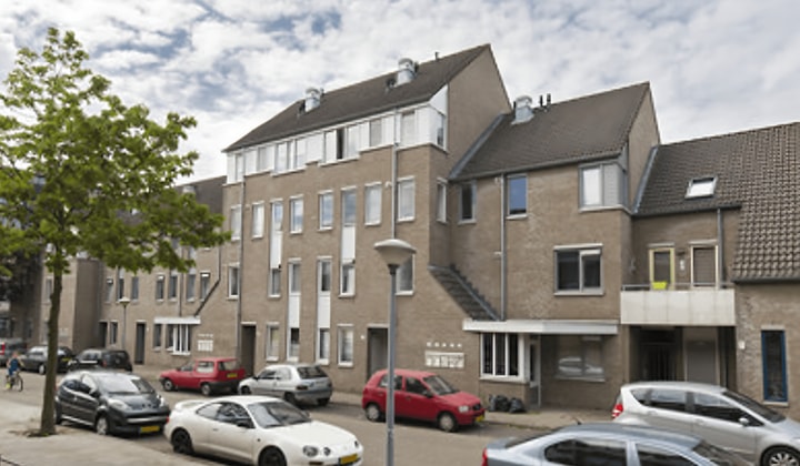 Huis | 71m² | €932,-