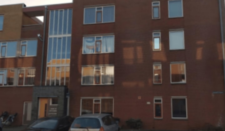 Huis | 35m² | Landauerstraat | €607,-
