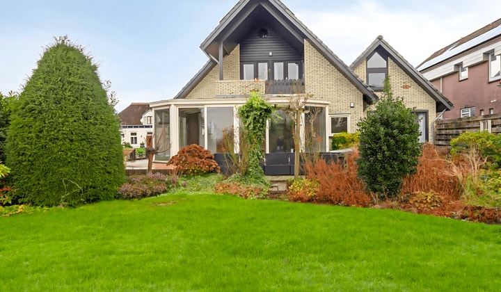 Huis | 102m² | Dorpsstraat | €2200,-