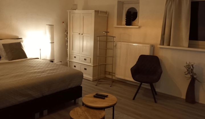 Studio | 37m² | Tongerseweg | €800,-