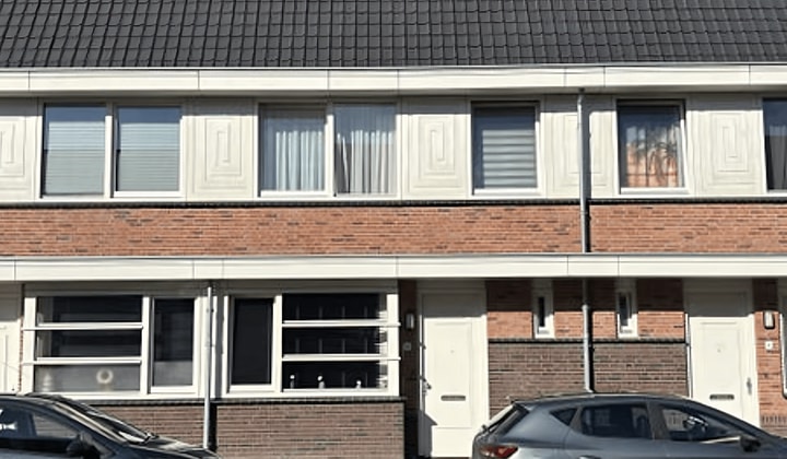 Huis | 120m² | Pastoor van Leeuwenstraat | €1695,-