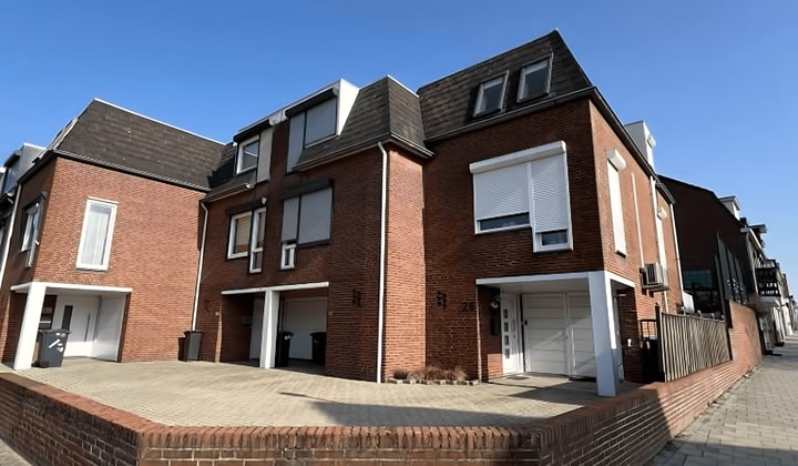 Huis | 100m² | €1125,-