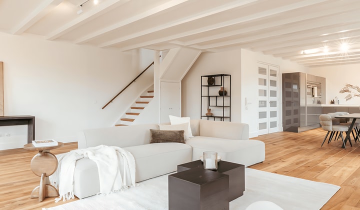 Huis | 187m² | Van Baerlestraat | €5500,-