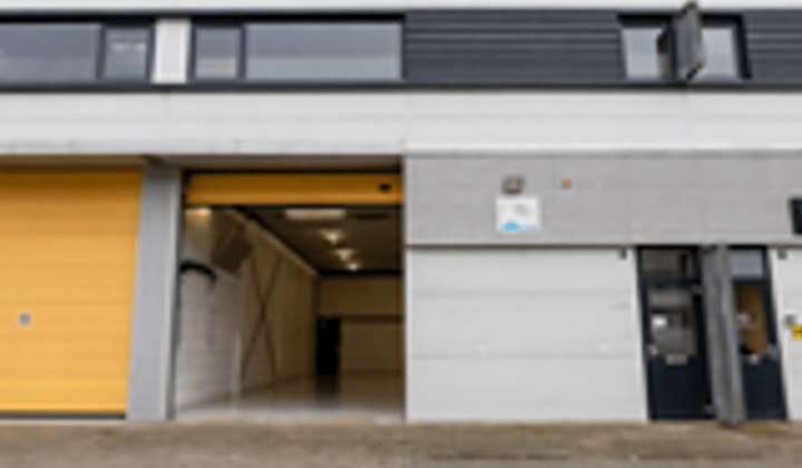 Bedrijfsruimte | 300m² | 3e Industriestraat | €3000,-