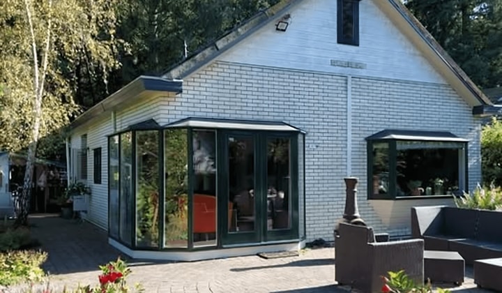 Huis | m² | €700,-