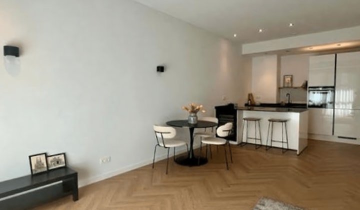 Huis | 73m² | Burgemeester Rijnderslaan | €2200,-