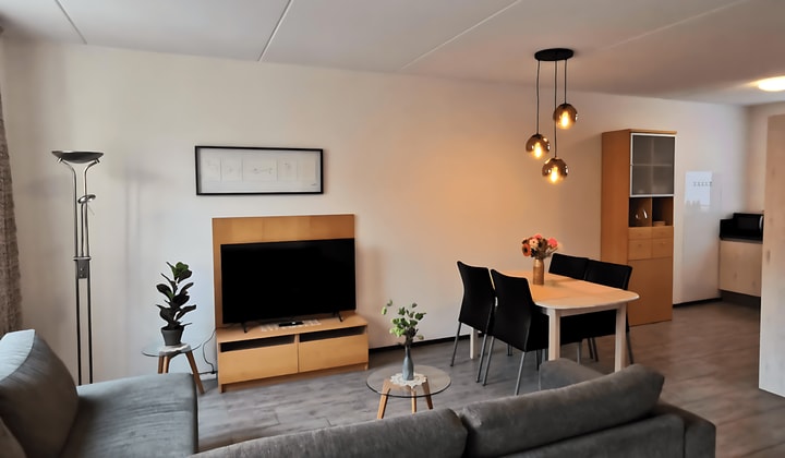 Huis | 107m² | €2450,-