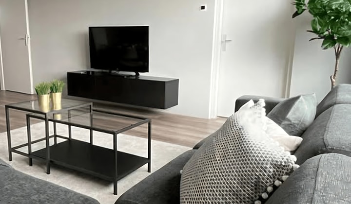 Studio | m² | €800,-