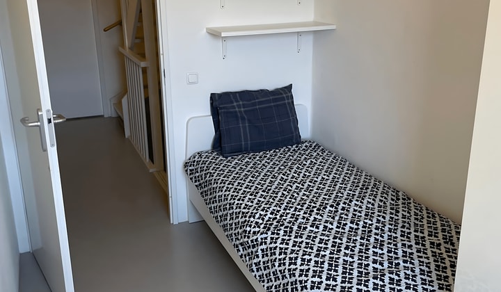 Kamer | 10m² | €650,-