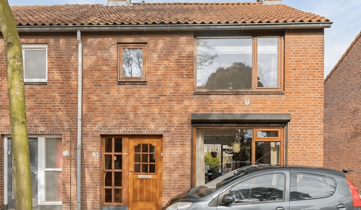 Huis | 96m² | Generaal Spoorstraat | €1750,-