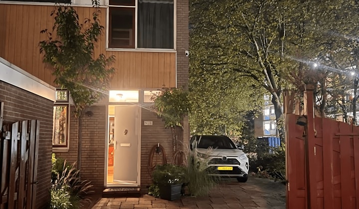 Huis | 121m² | Bizetstraat | €2600,-