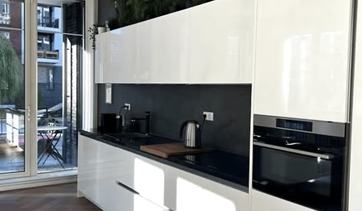 Huis | 98m² | €2500,-