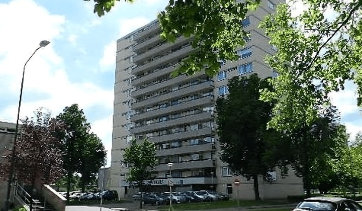 Huis | 96m² | €1875,-