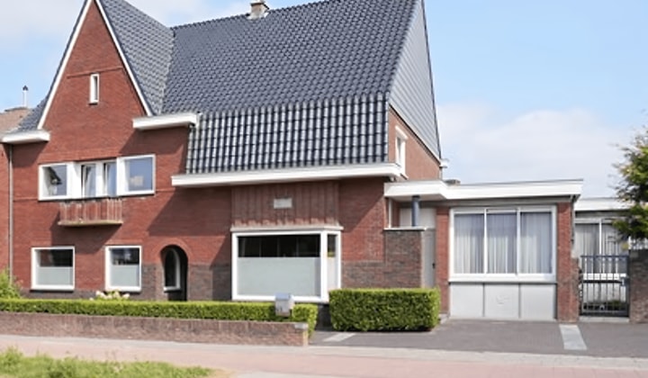 Huis | 300m² | Rijksweg | €2990,-