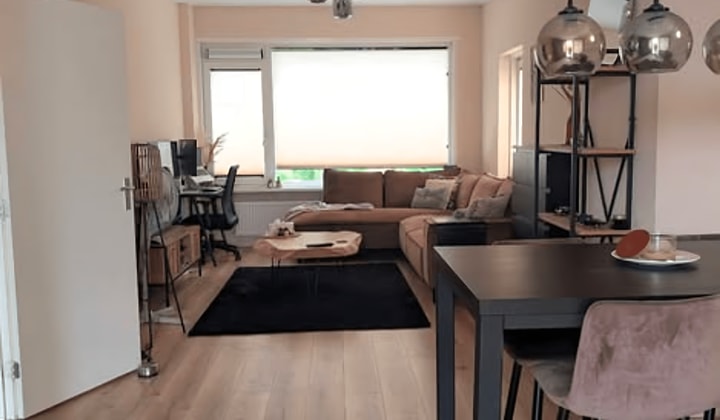 Kamer | m² | €1100,-