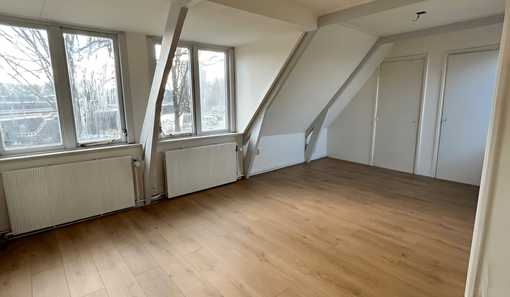 Kamer | 21m² | €525,-