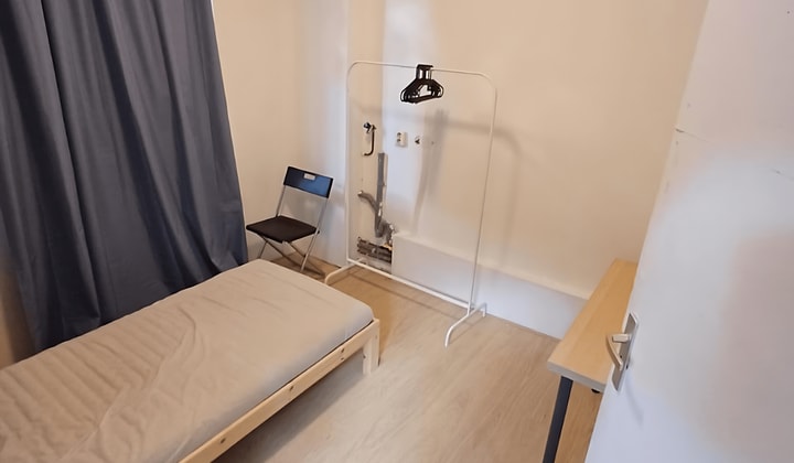 Kamer | 12m² | Laanderstraat | €500,-