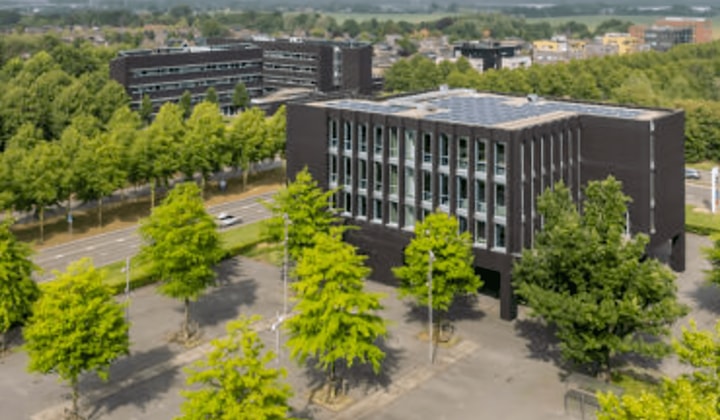 Kantoor | 257m² | €3385,-